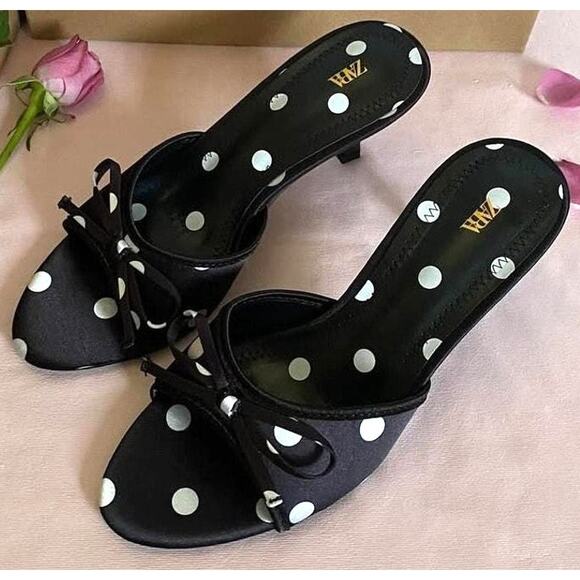 RARE!!! ZARA Heeled Sandals NWT - Picture 1 of 16